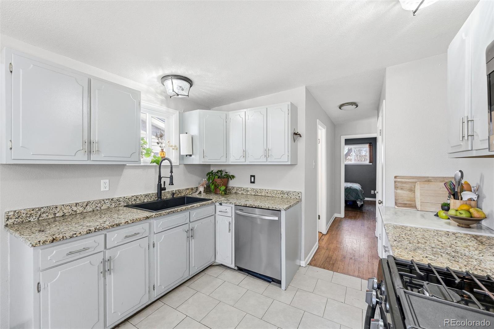 MLS Image #13 for 10050 w kline drive,denver, Colorado