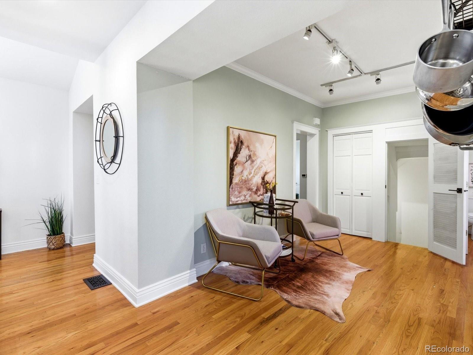 MLS Image #16 for 1346  steele street,denver, Colorado