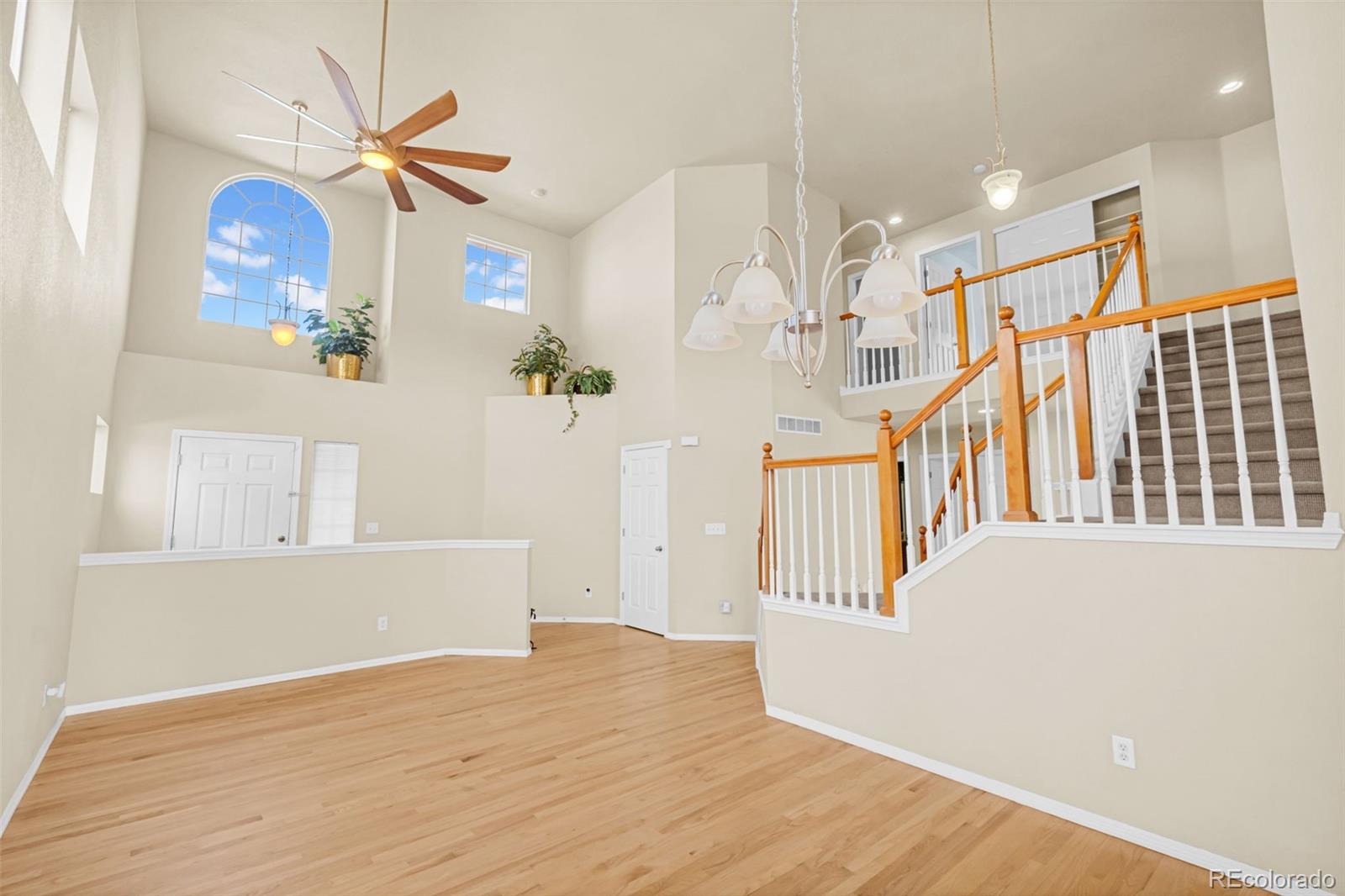 MLS Image #4 for 320  short drive,dacono, Colorado