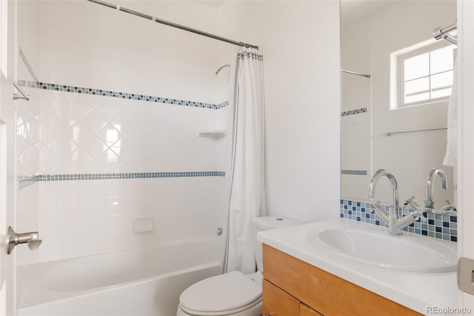 MLS Image #17 for 9091 e 33rd avenue,denver, Colorado