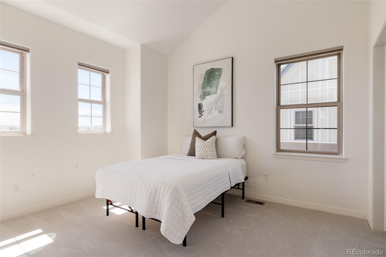 MLS Image #18 for 9091 e 33rd avenue,denver, Colorado