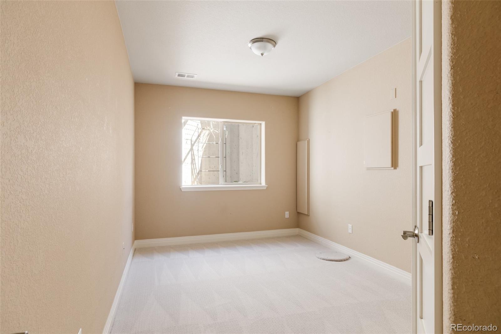 MLS Image #25 for 9091 e 33rd avenue,denver, Colorado