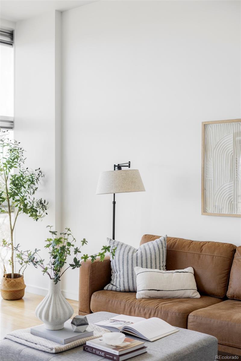 MLS Image #13 for 2958  syracuse street 406,denver, Colorado