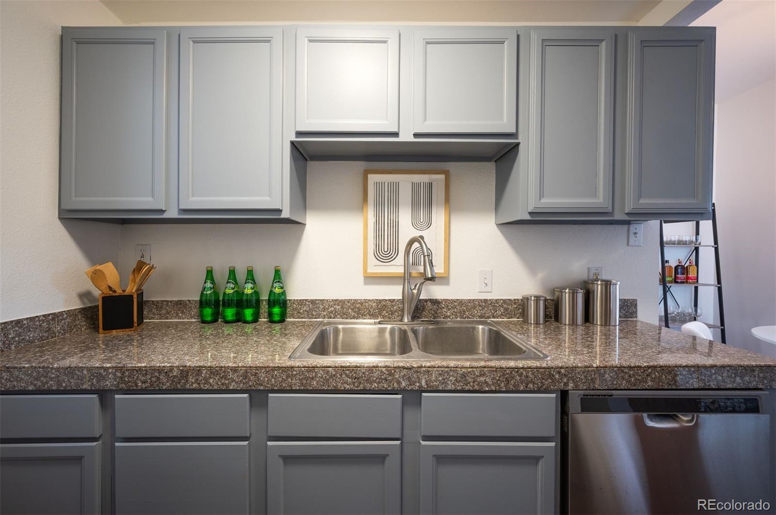 MLS Image #4 for 667  elati street,denver, Colorado