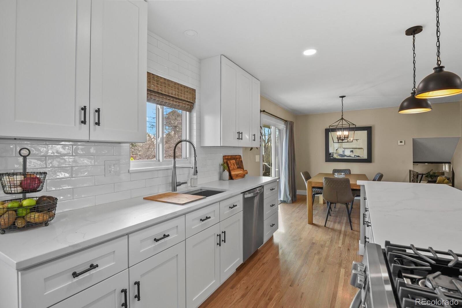 MLS Image #11 for 1115 w hinsdale drive,littleton, Colorado