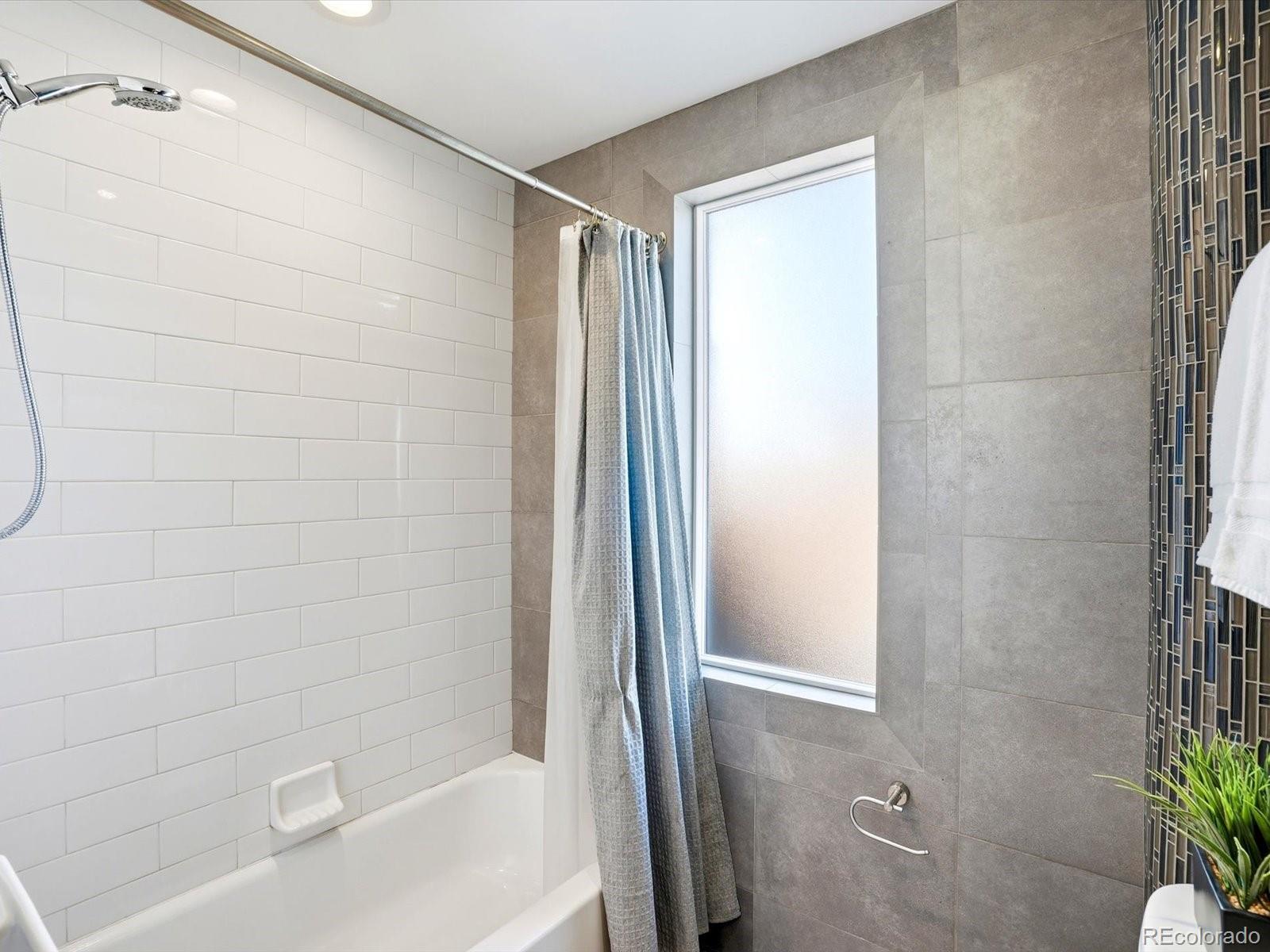 MLS Image #22 for 550 s washington street,denver, Colorado