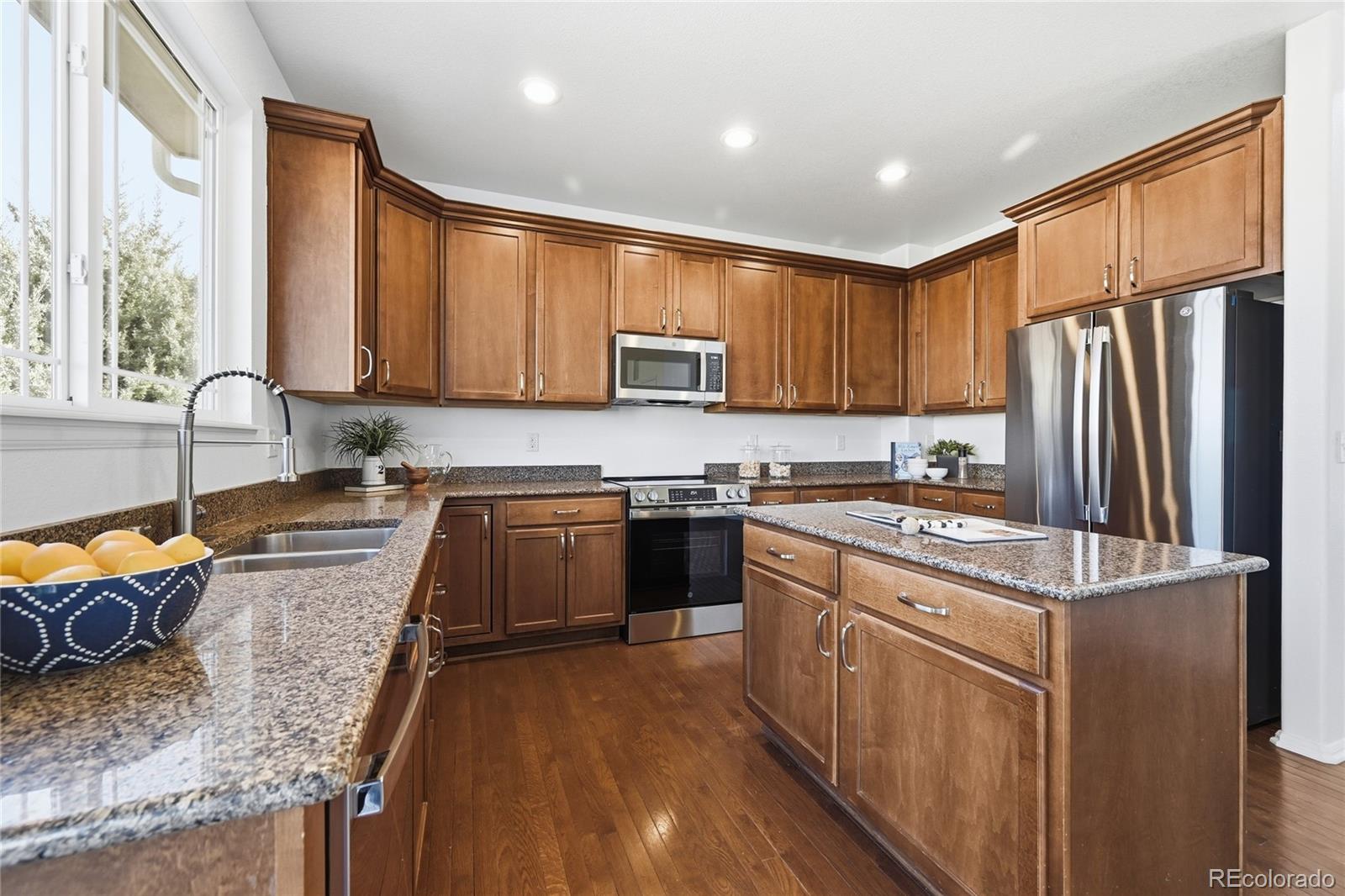 MLS Image #7 for 10104  quintero street,commerce city, Colorado