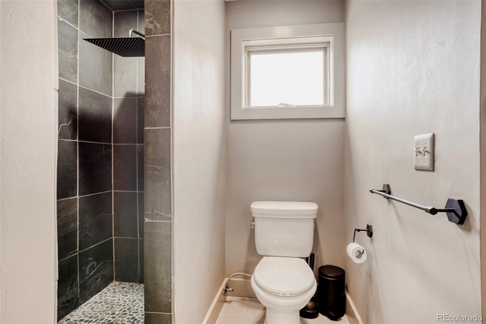 MLS Image #12 for 1562 s lincoln street,denver, Colorado