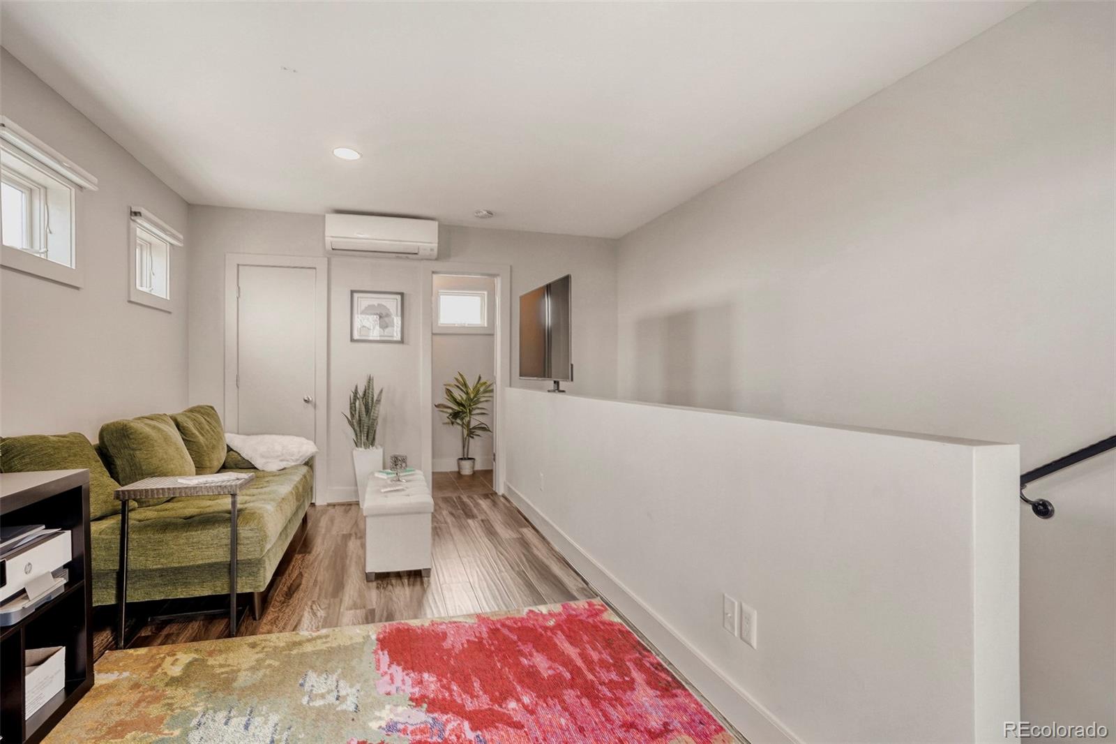 MLS Image #17 for 1562 s lincoln street,denver, Colorado