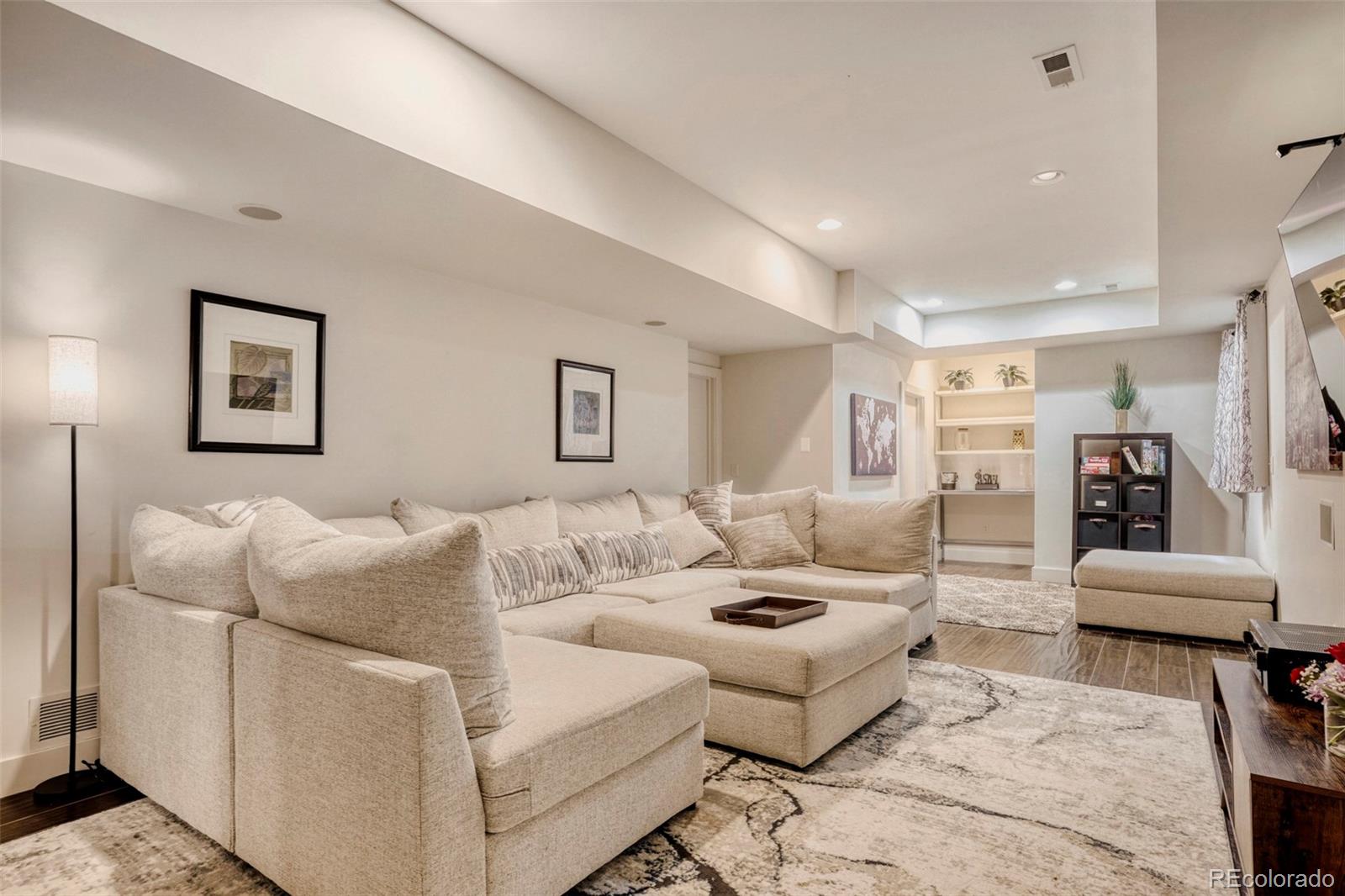 MLS Image #23 for 1562 s lincoln street,denver, Colorado
