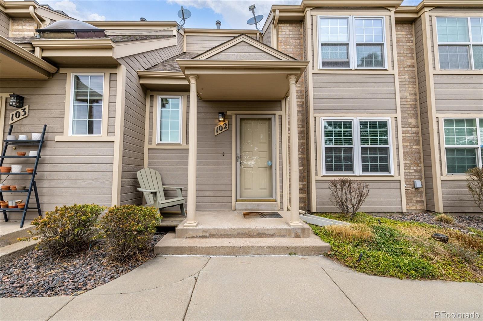 MLS Image #2 for 11143 w 17th avenue 102,lakewood, Colorado