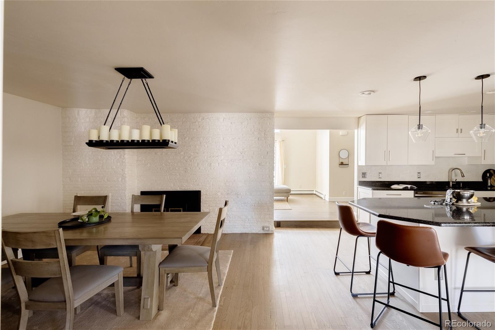 MLS Image #11 for 2525 s jackson street,denver, Colorado