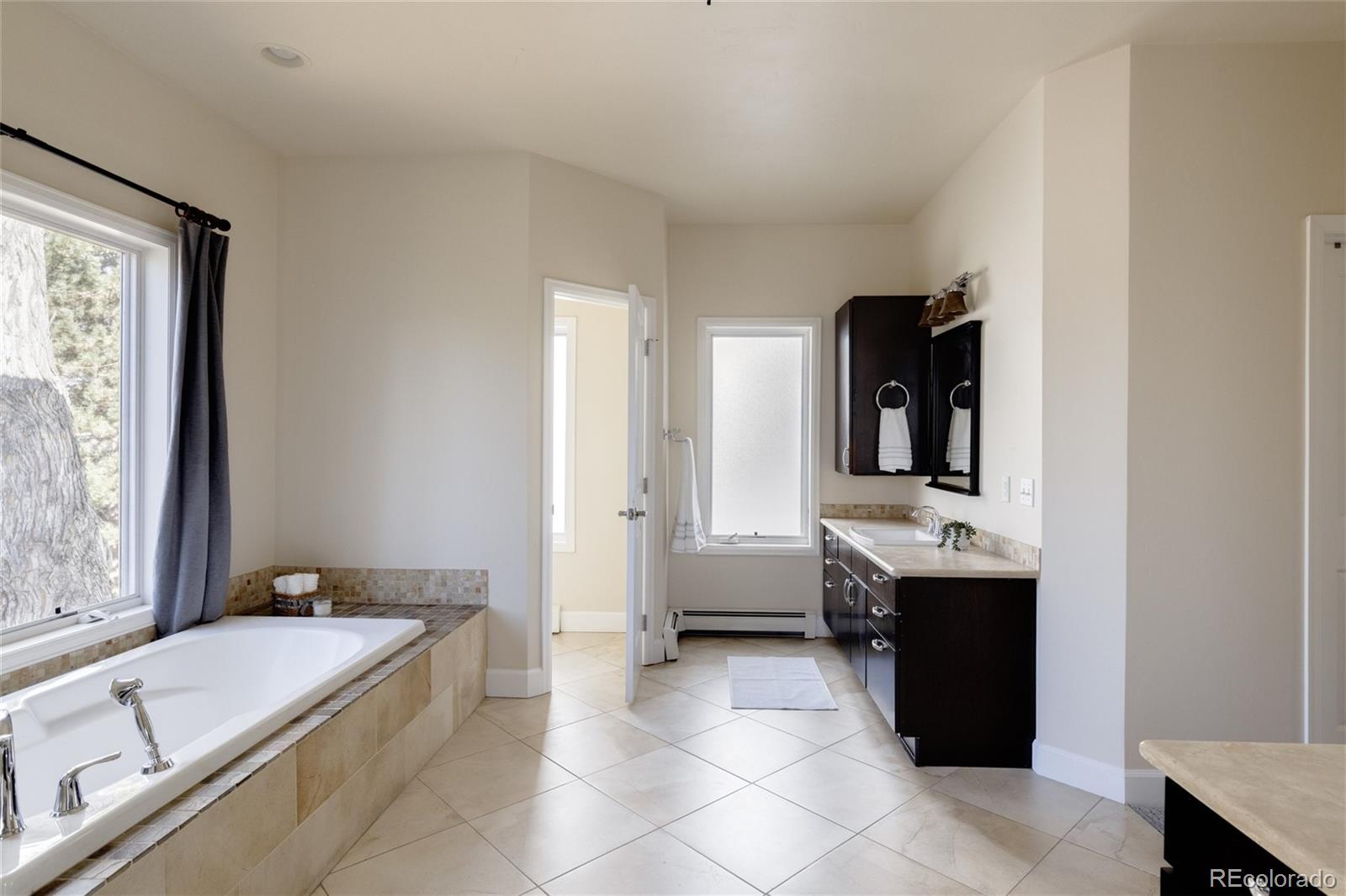 MLS Image #23 for 2525 s jackson street,denver, Colorado