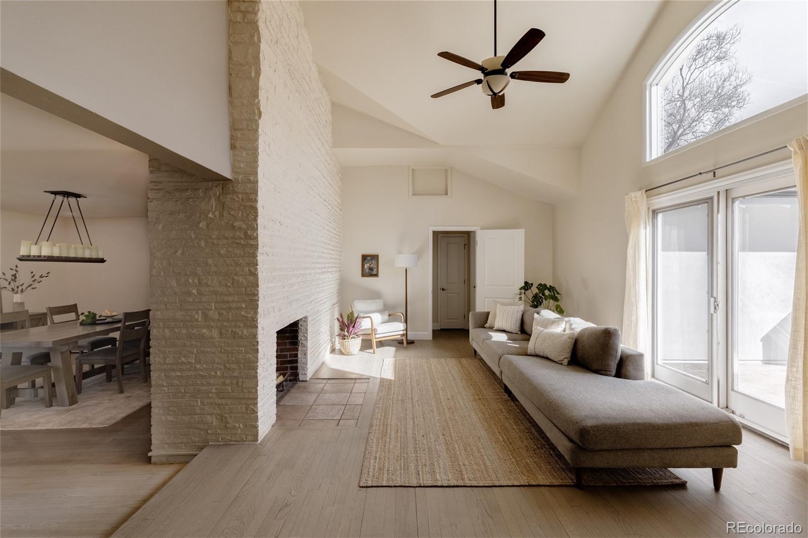 MLS Image #3 for 2525 s jackson street,denver, Colorado