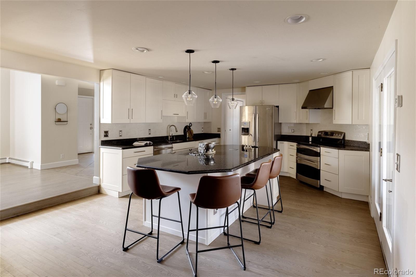 MLS Image #8 for 2525 s jackson street,denver, Colorado