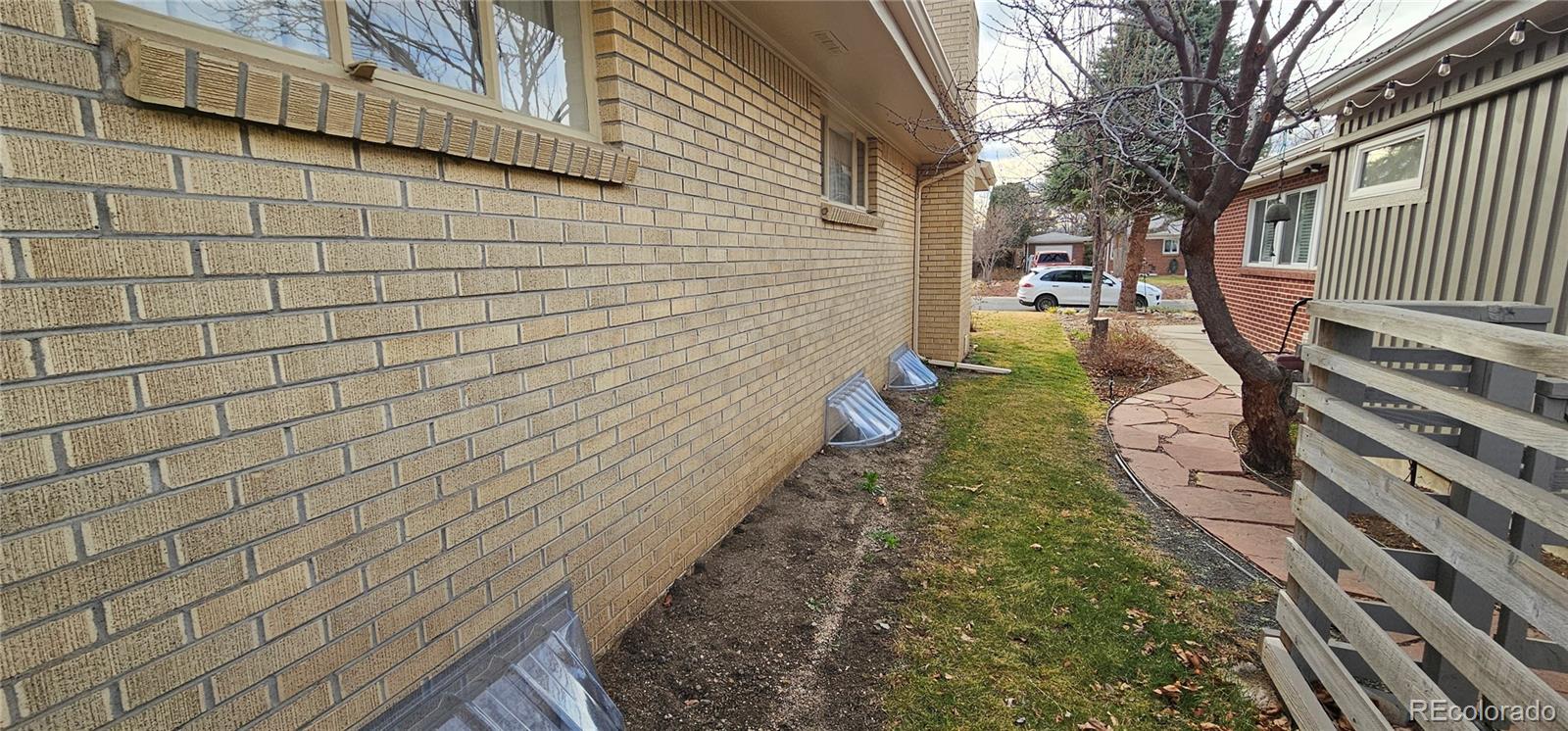 MLS Image #11 for 3326 s ash street,denver, Colorado