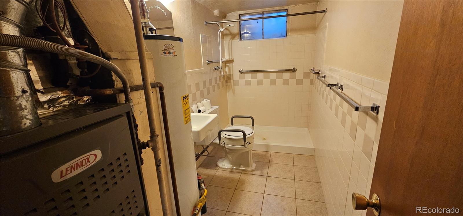 MLS Image #14 for 3326 s ash street,denver, Colorado