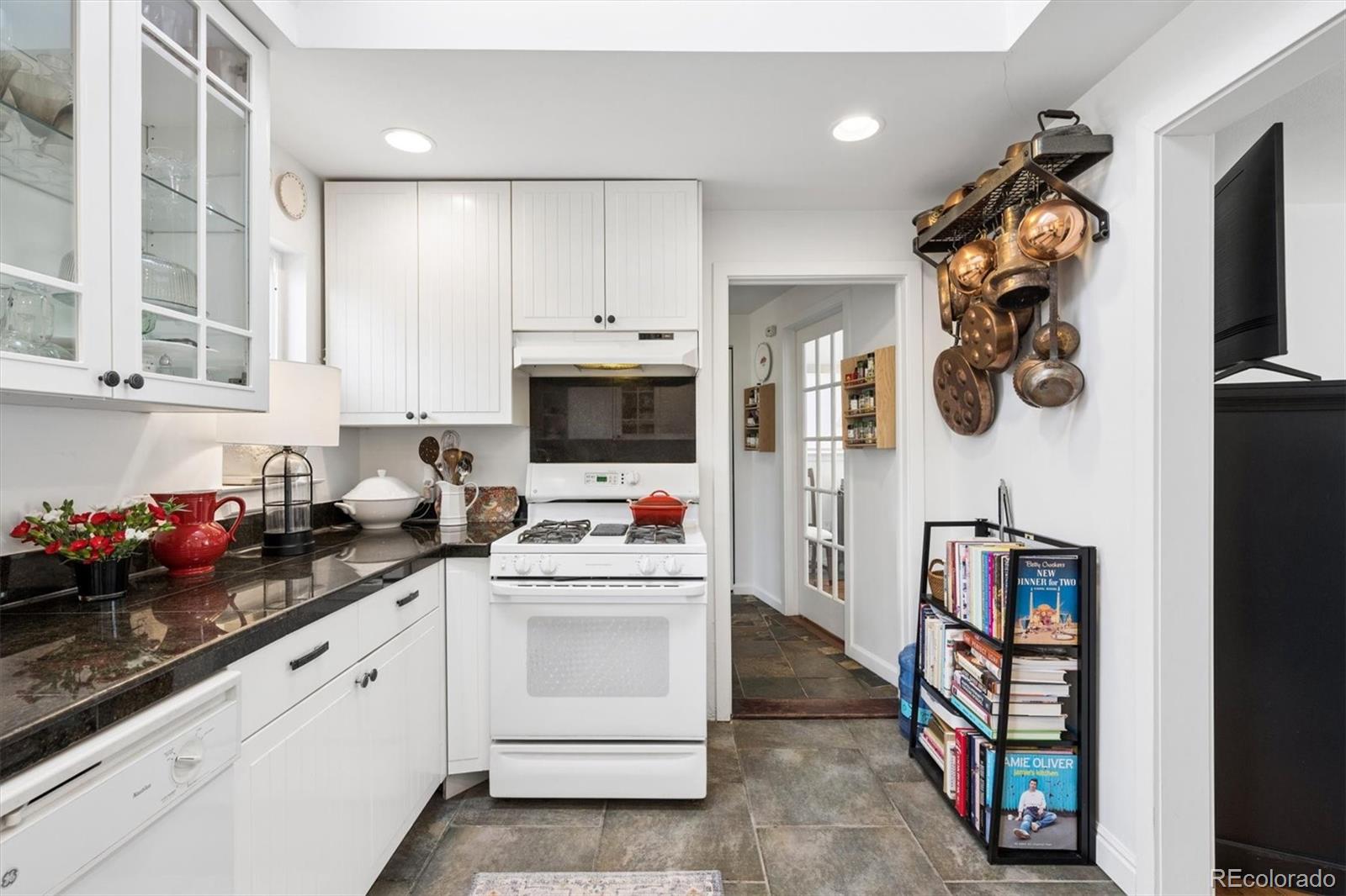 MLS Image #12 for 475  olive street,denver, Colorado