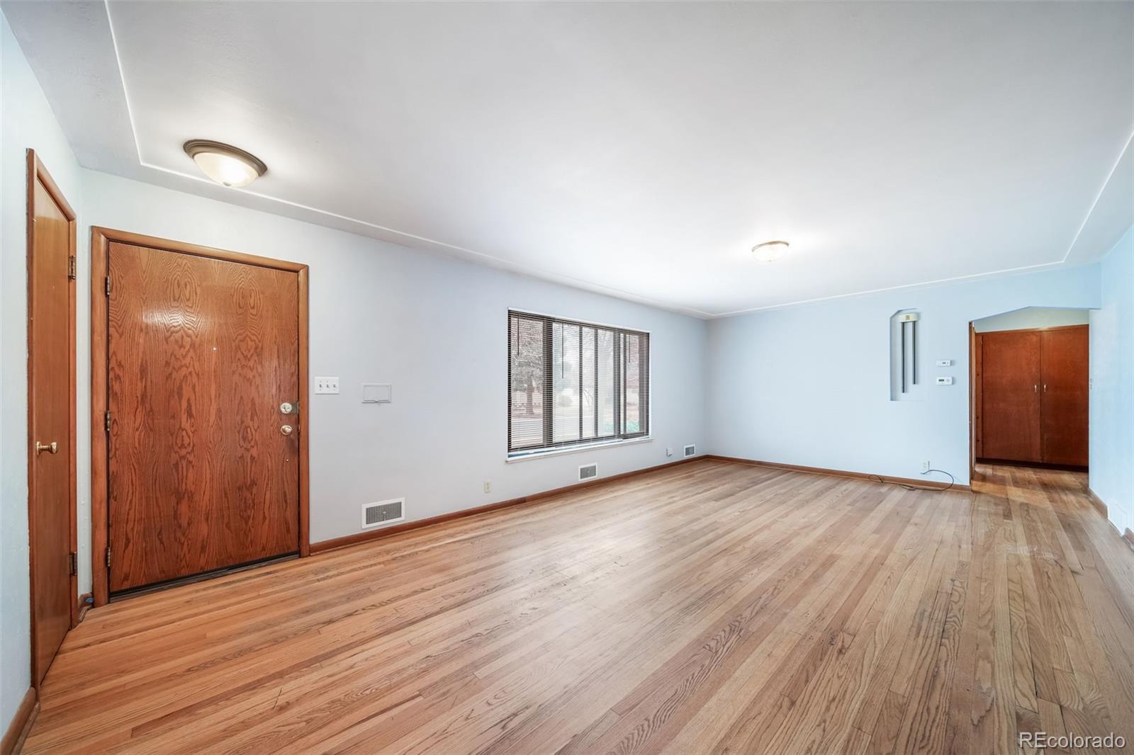 MLS Image #4 for 2228  newark street,aurora, Colorado