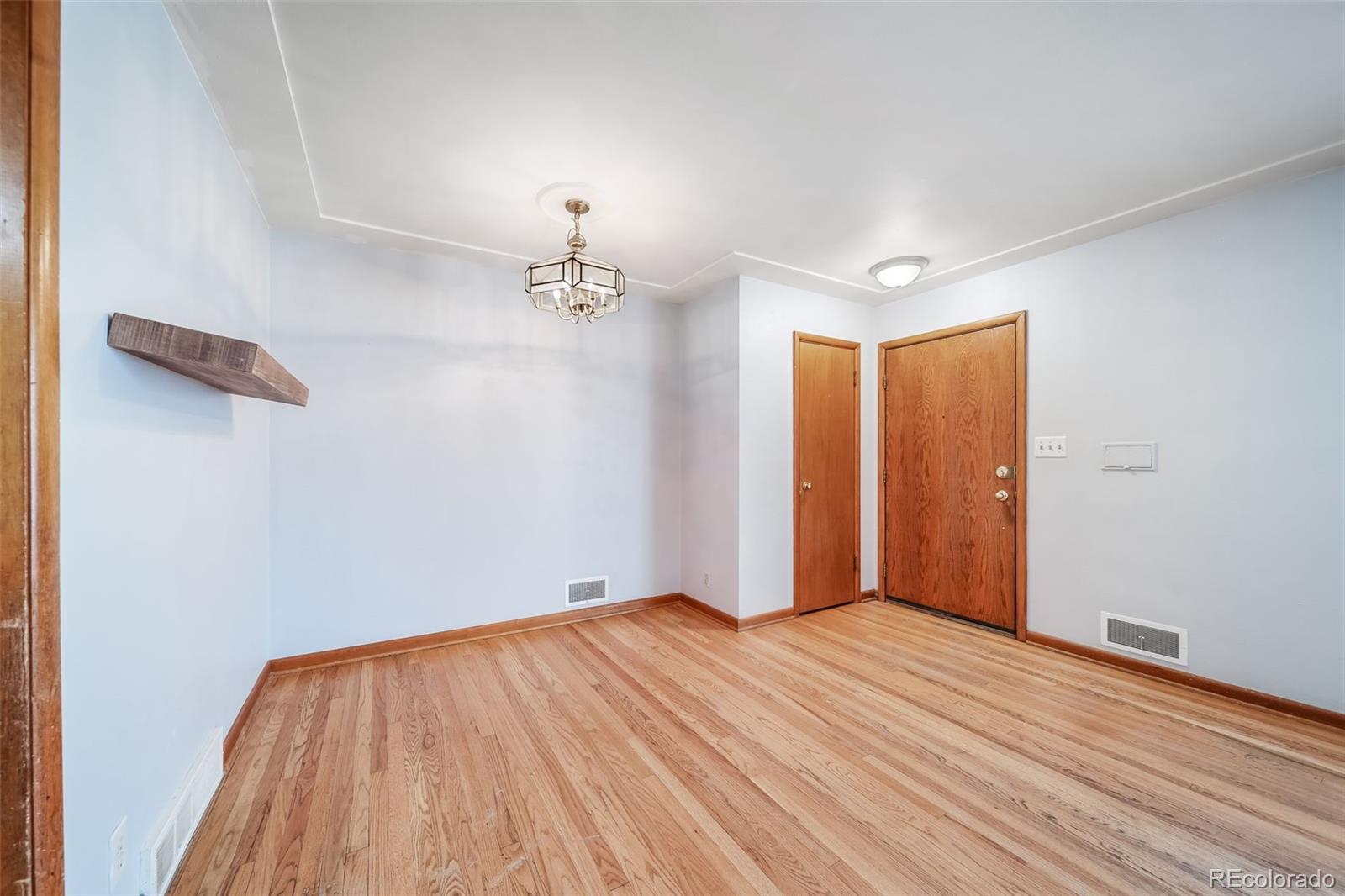 MLS Image #5 for 2228  newark street,aurora, Colorado