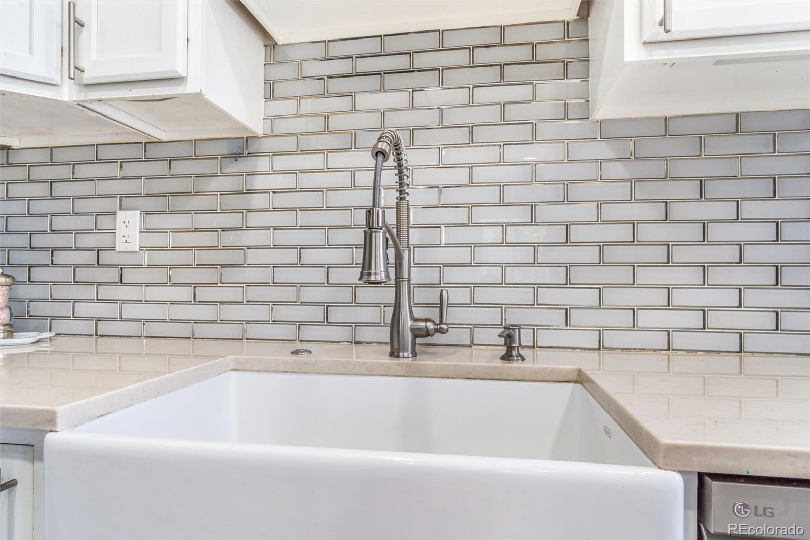 MLS Image #11 for 884  vaughn street,aurora, Colorado