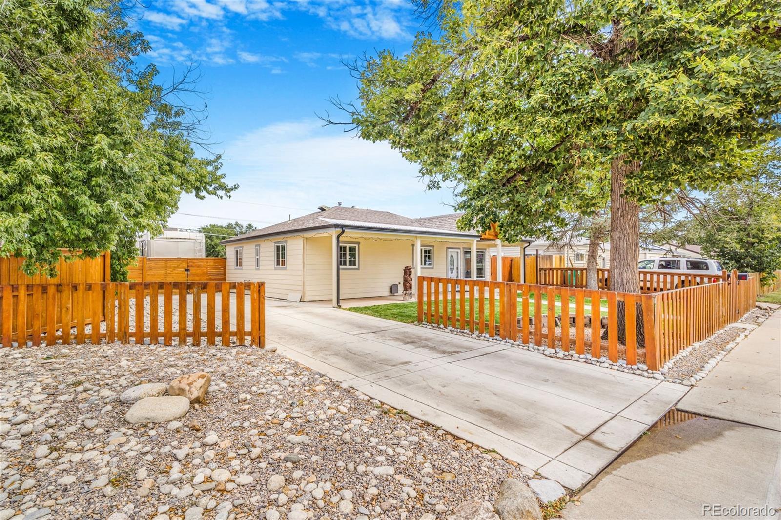 MLS Image #2 for 884  vaughn street,aurora, Colorado