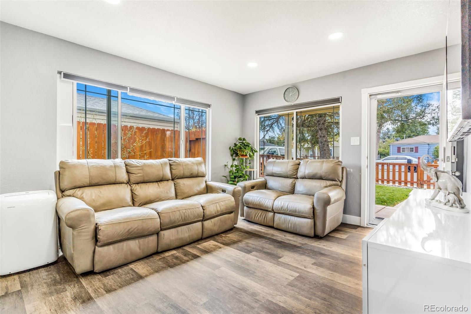 MLS Image #5 for 884  vaughn street,aurora, Colorado