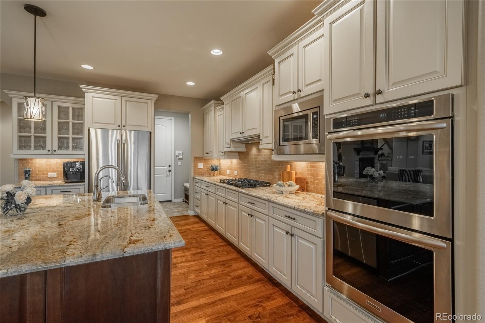 MLS Image #13 for 10715  manorstone drive,highlands ranch, Colorado