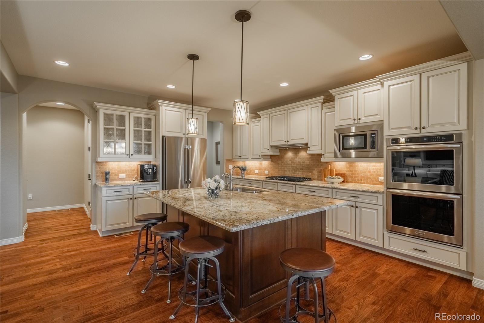 MLS Image #9 for 10715  manorstone drive,highlands ranch, Colorado