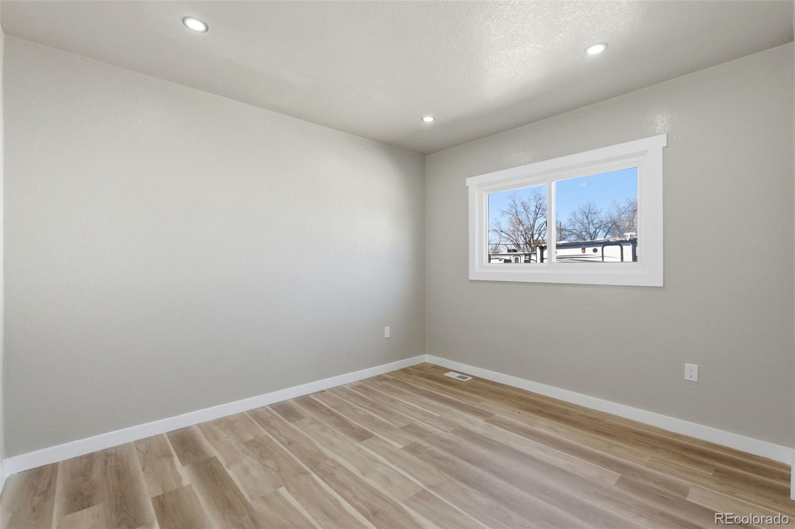 MLS Image #11 for 4895 s fox street,englewood, Colorado
