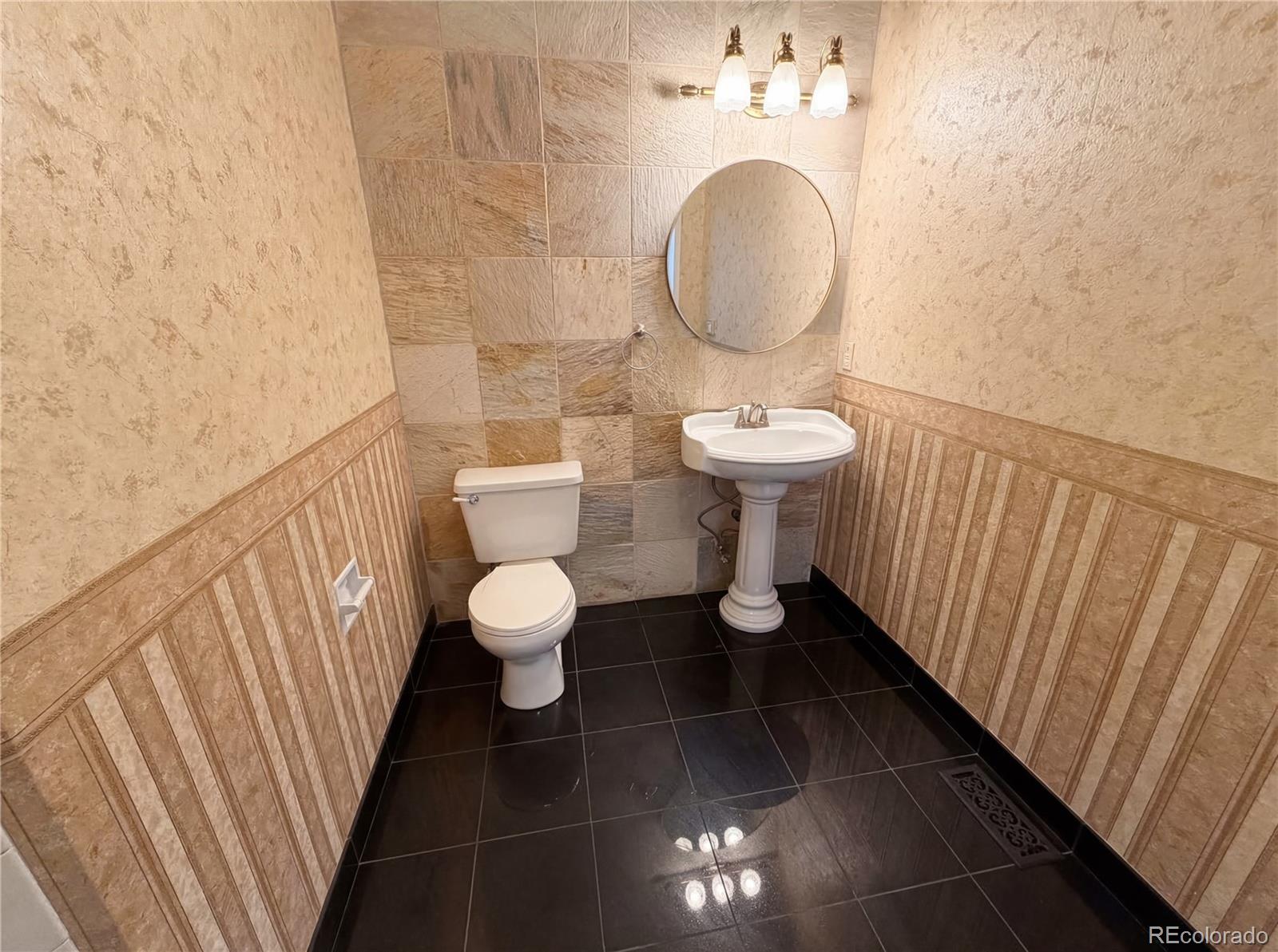 MLS Image #5 for 5817 s espana street,aurora, Colorado
