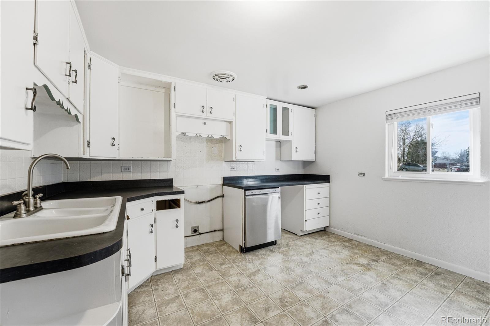 MLS Image #16 for 6168  lee street,arvada, Colorado