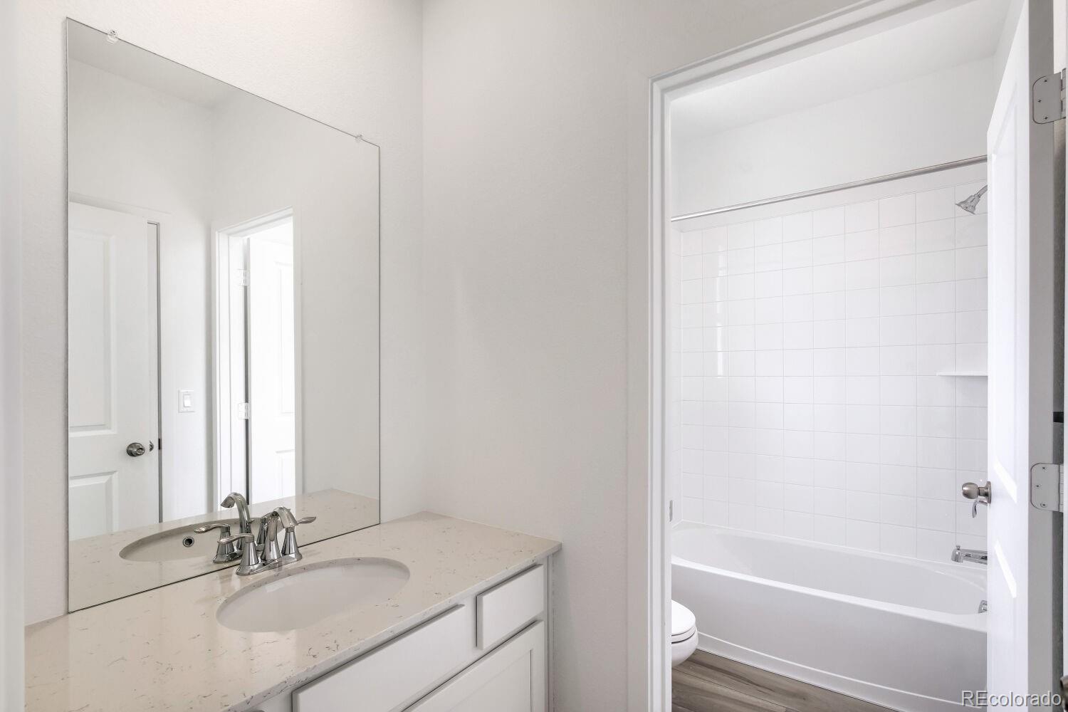 MLS Image #10 for 6888 e 149th avenue 5,thornton, Colorado