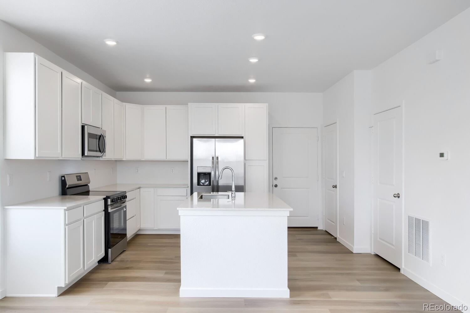 MLS Image #2 for 6888 e 149th avenue 5,thornton, Colorado