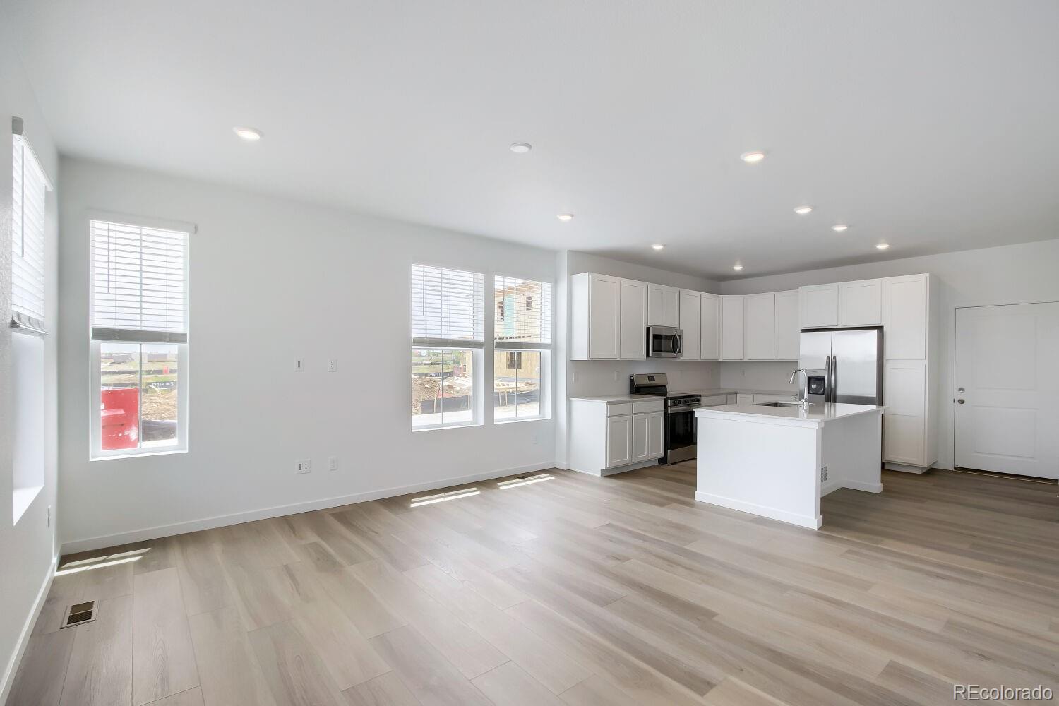 MLS Image #3 for 6888 e 149th avenue 5,thornton, Colorado