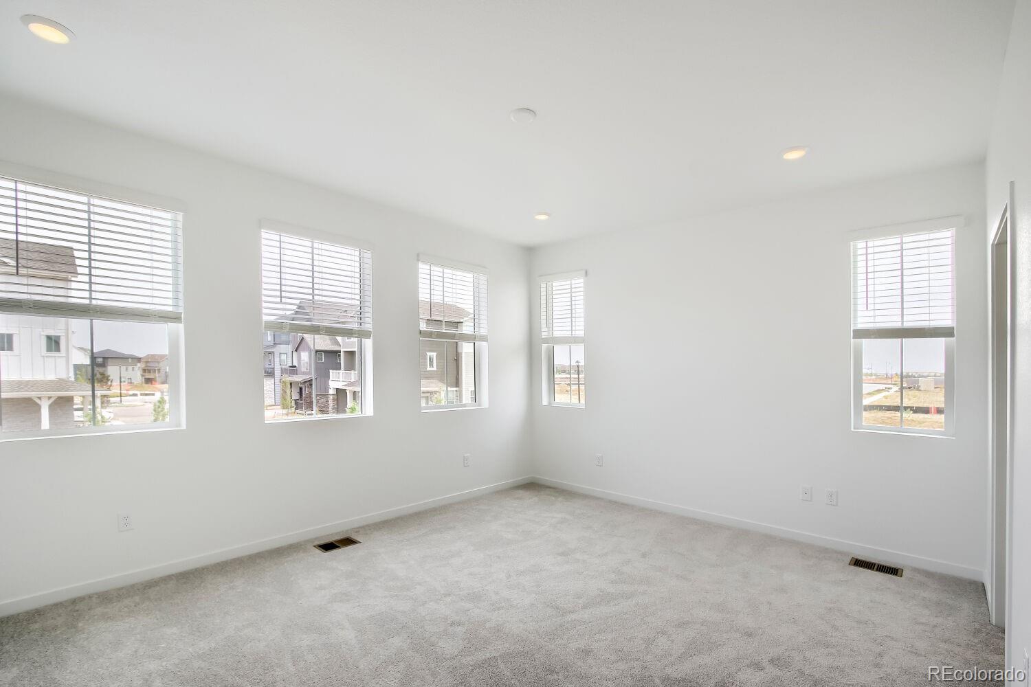 MLS Image #5 for 6888 e 149th avenue 5,thornton, Colorado