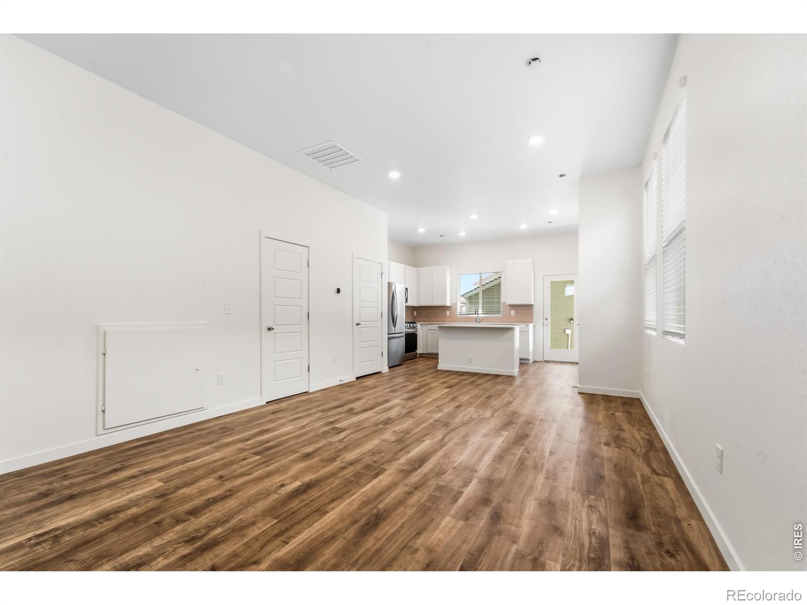 MLS Image #2 for 3904  lake clark street,evans, Colorado