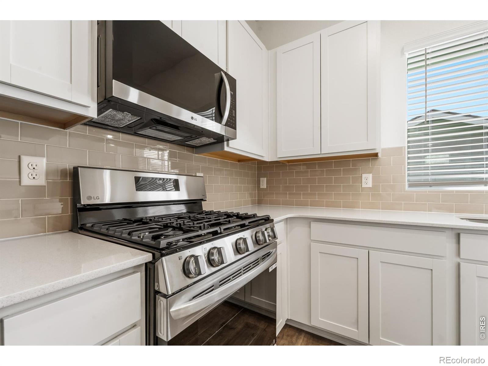 MLS Image #4 for 3904  lake clark street,evans, Colorado