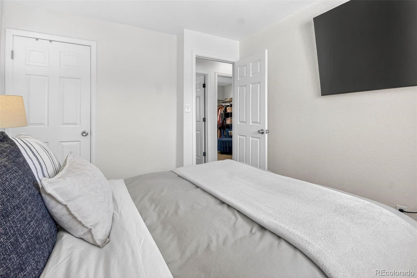 MLS Image #14 for 8111  grant street,denver, Colorado