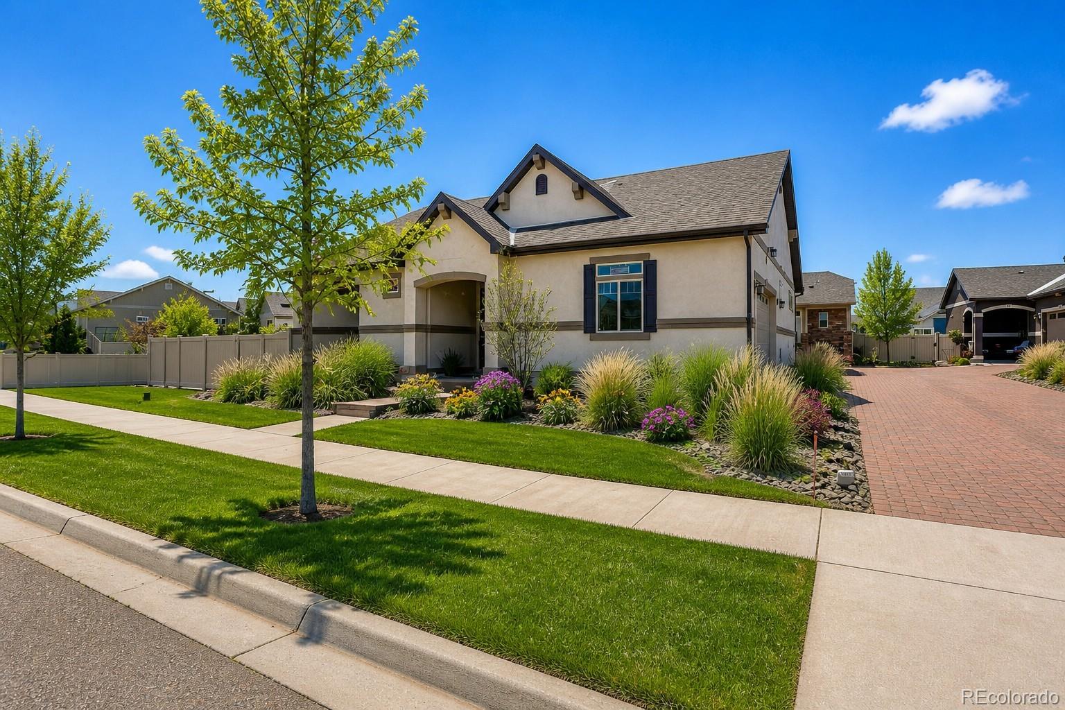 MLS Image #7 for 20392 e 53rd drive,denver, Colorado