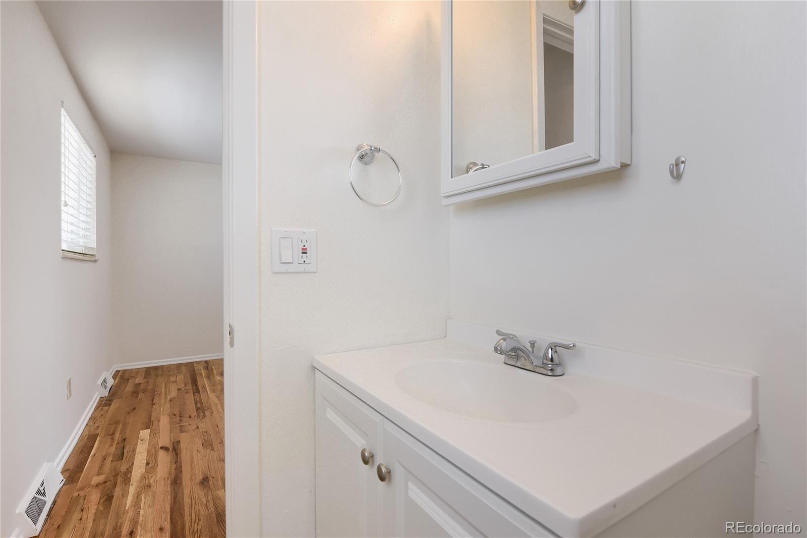 MLS Image #15 for 7467 s albion street,centennial, Colorado