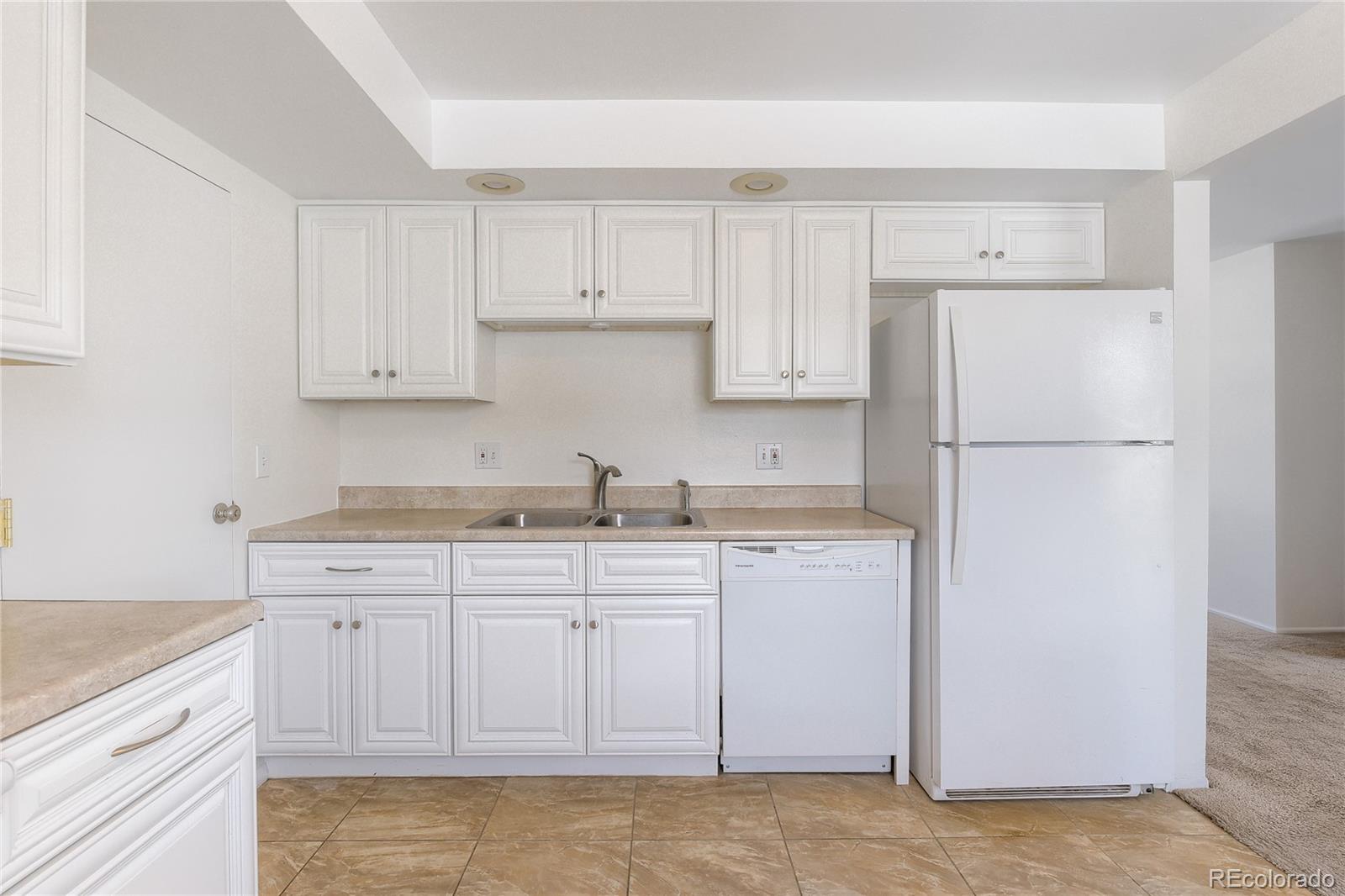 MLS Image #8 for 7467 s albion street,centennial, Colorado
