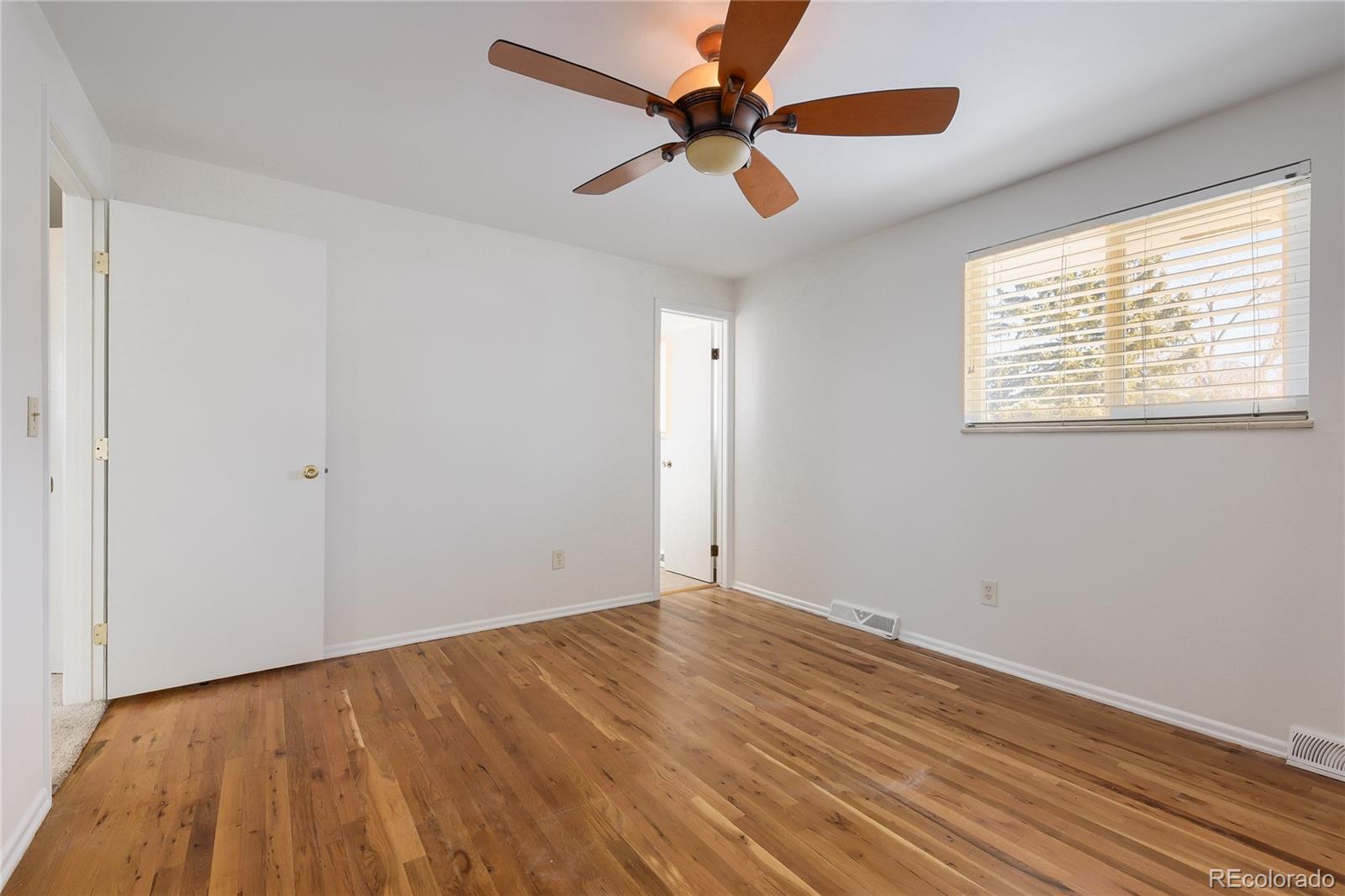 MLS Image #9 for 7467 s albion street,centennial, Colorado