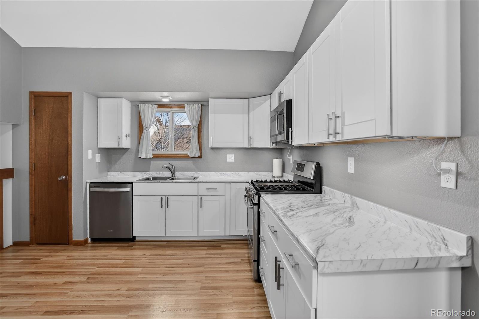 MLS Image #12 for 5250 s yampa court,centennial, Colorado
