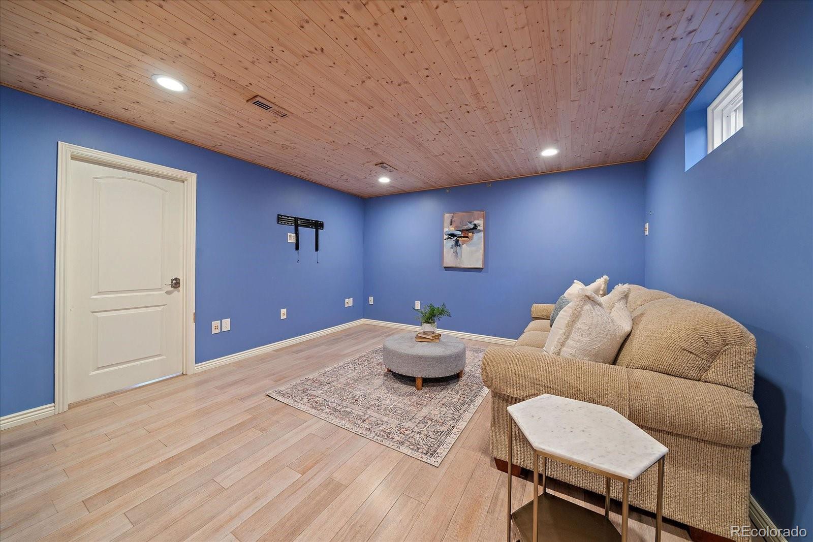 MLS Image #33 for 6805 s harrison street,centennial, Colorado