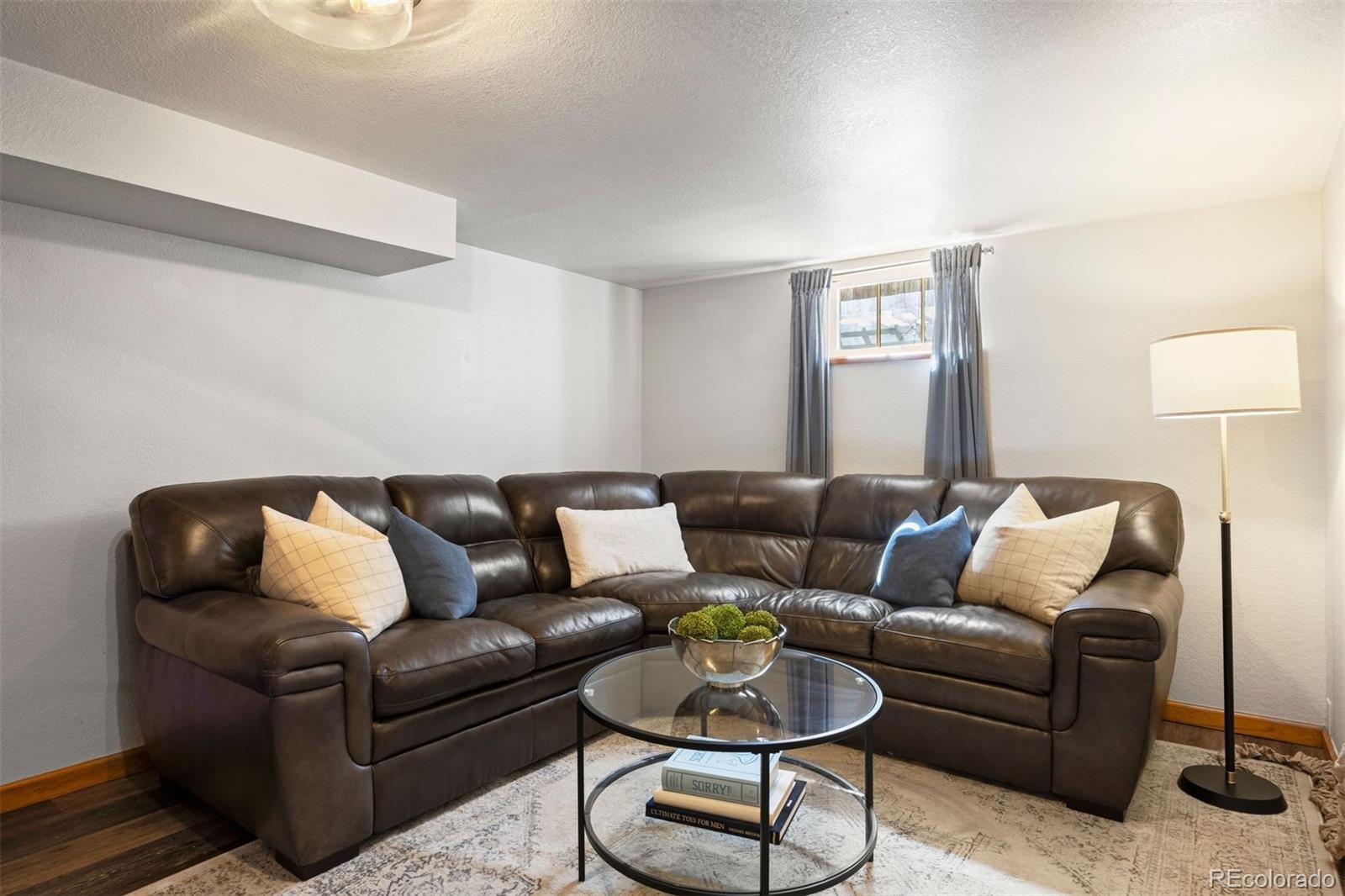 MLS Image #21 for 2611 s franklin street,denver, Colorado