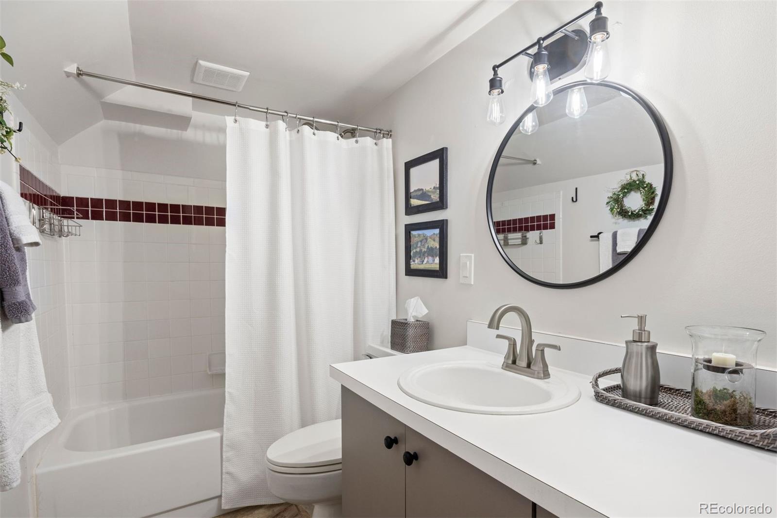 MLS Image #24 for 2611 s franklin street,denver, Colorado