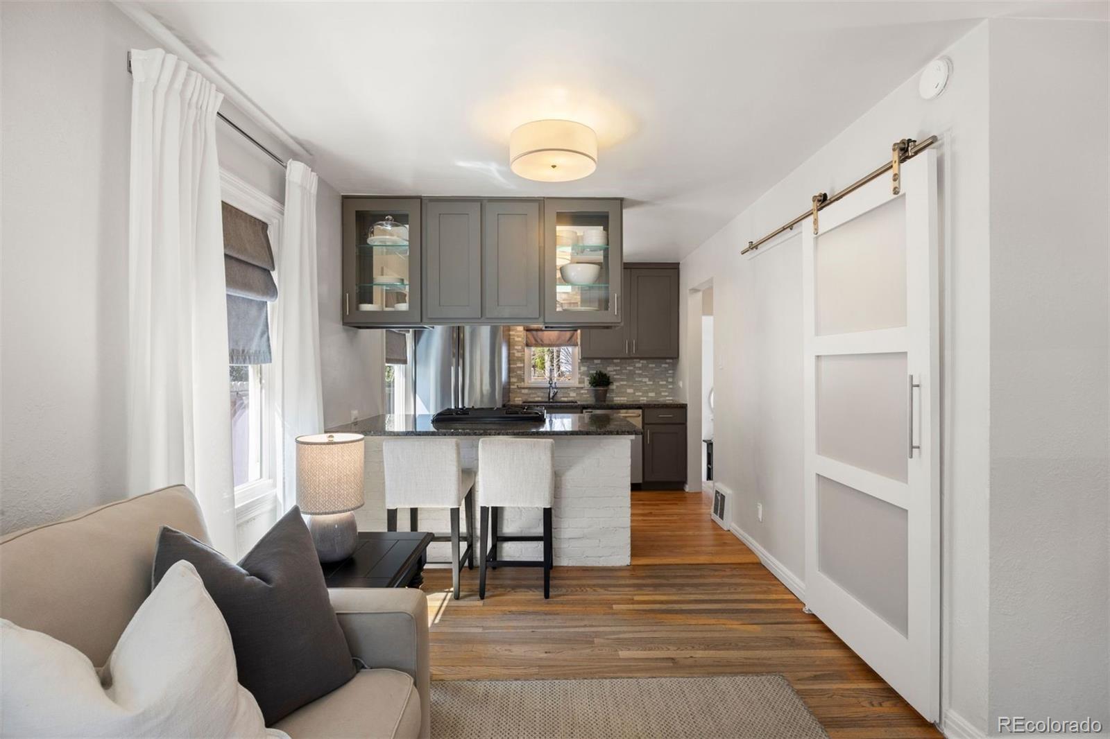 MLS Image #7 for 2611 s franklin street,denver, Colorado