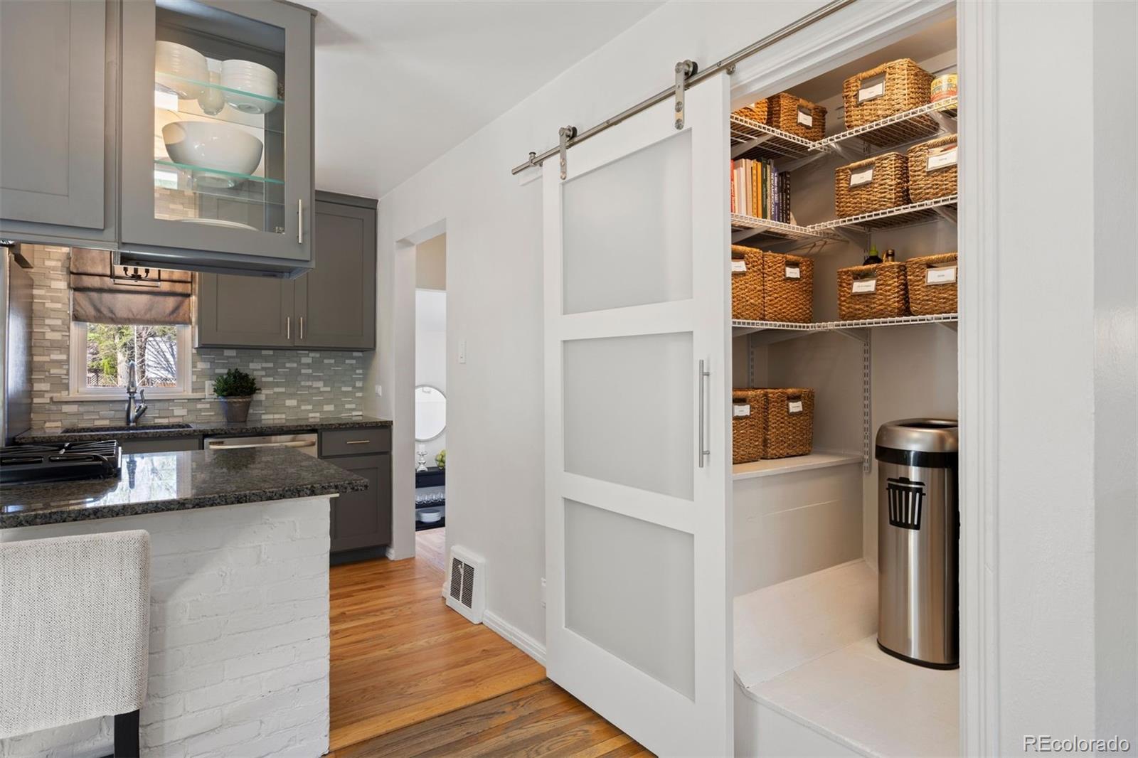 MLS Image #8 for 2611 s franklin street,denver, Colorado