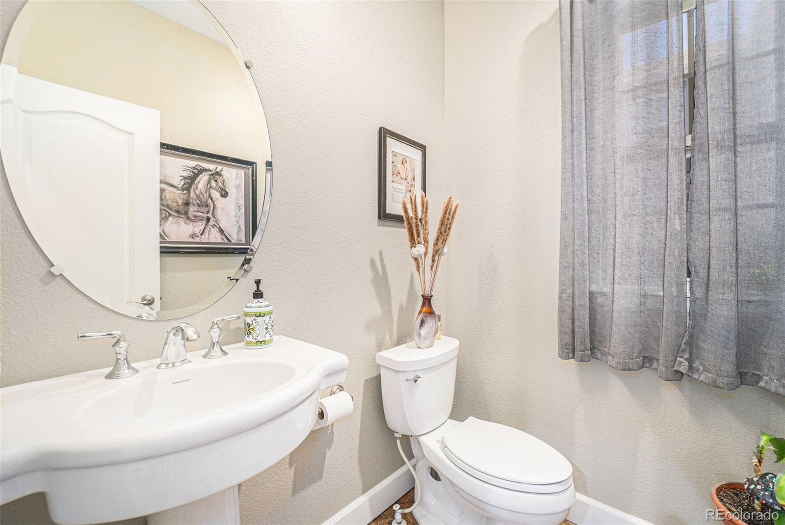 MLS Image #12 for 3357  akron court,denver, Colorado